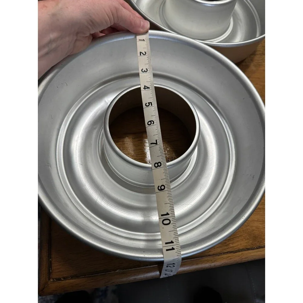 Wilton Vintage Aluminum Bunt Ring Pans set of 2